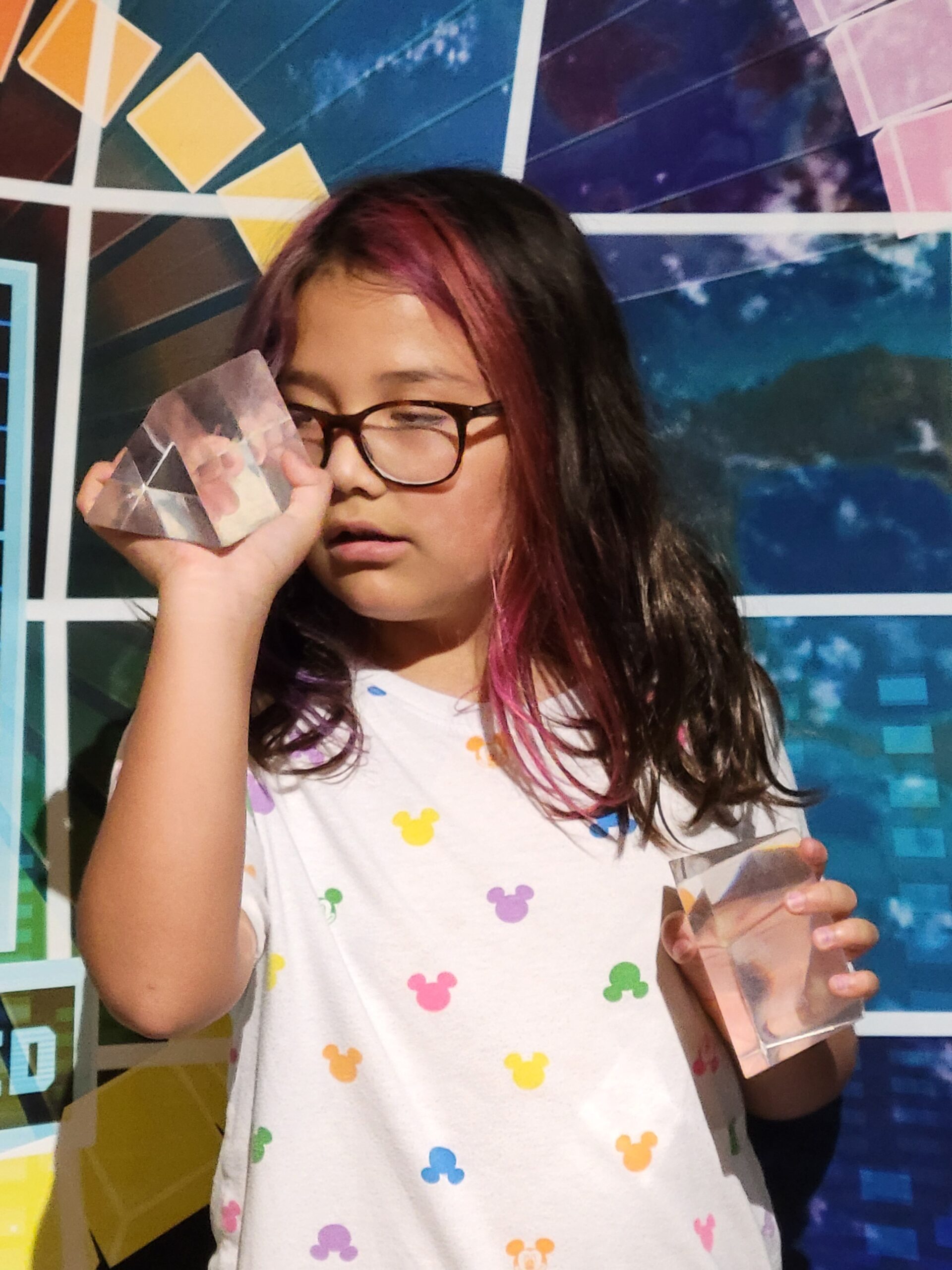 Investigating light and rainbows Museum Field Trips